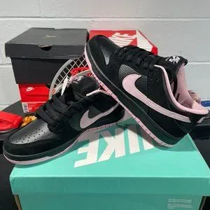 Nike | Shoes | Nike Sb Dunk Low Pro Black Powder Coral  display picture 1